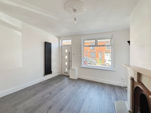 Lounge- click for photo gallery